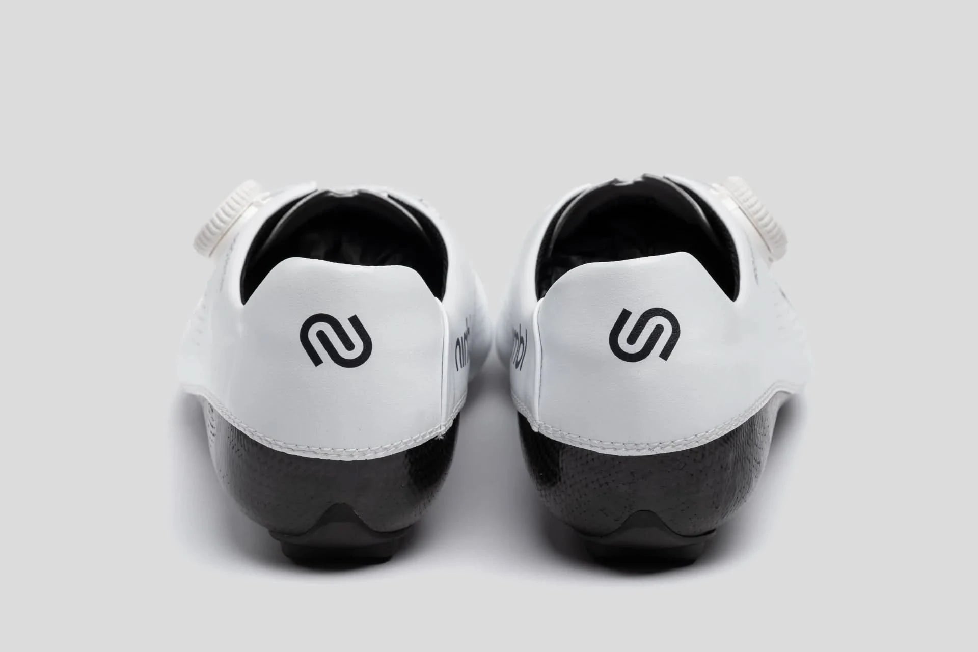 Nimbl Ultimate Pro Edition Cykelsko - Hvid/Sort 2025