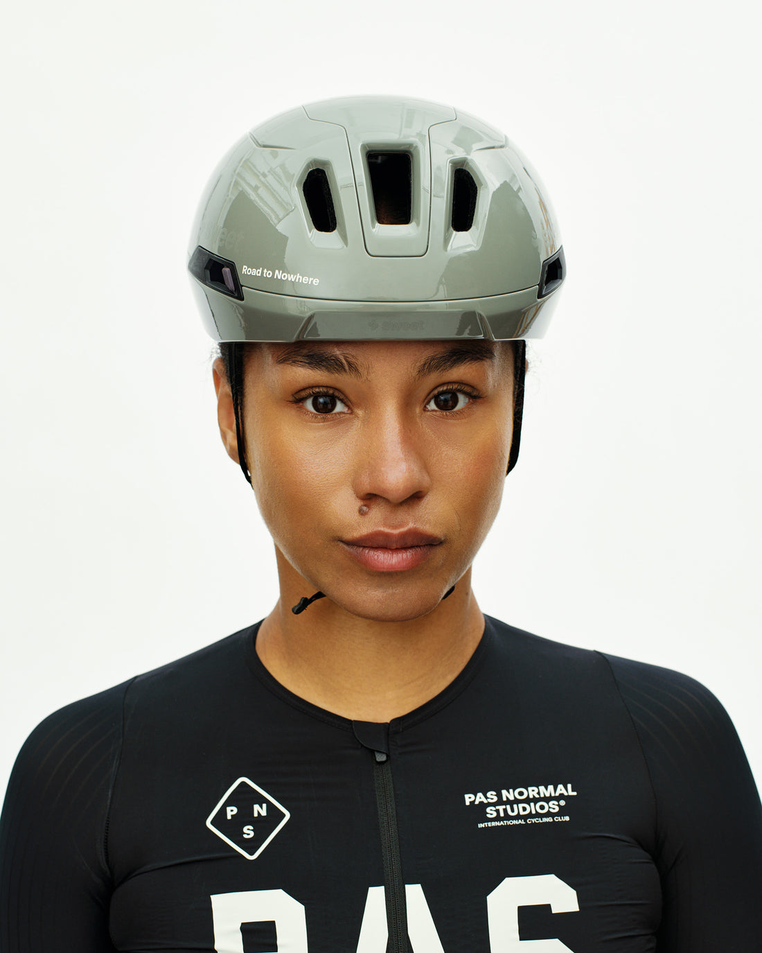 Pas Normal Studios X Sweet Protection Tucker III 2Vi MIPS PNS Cykelhjelm