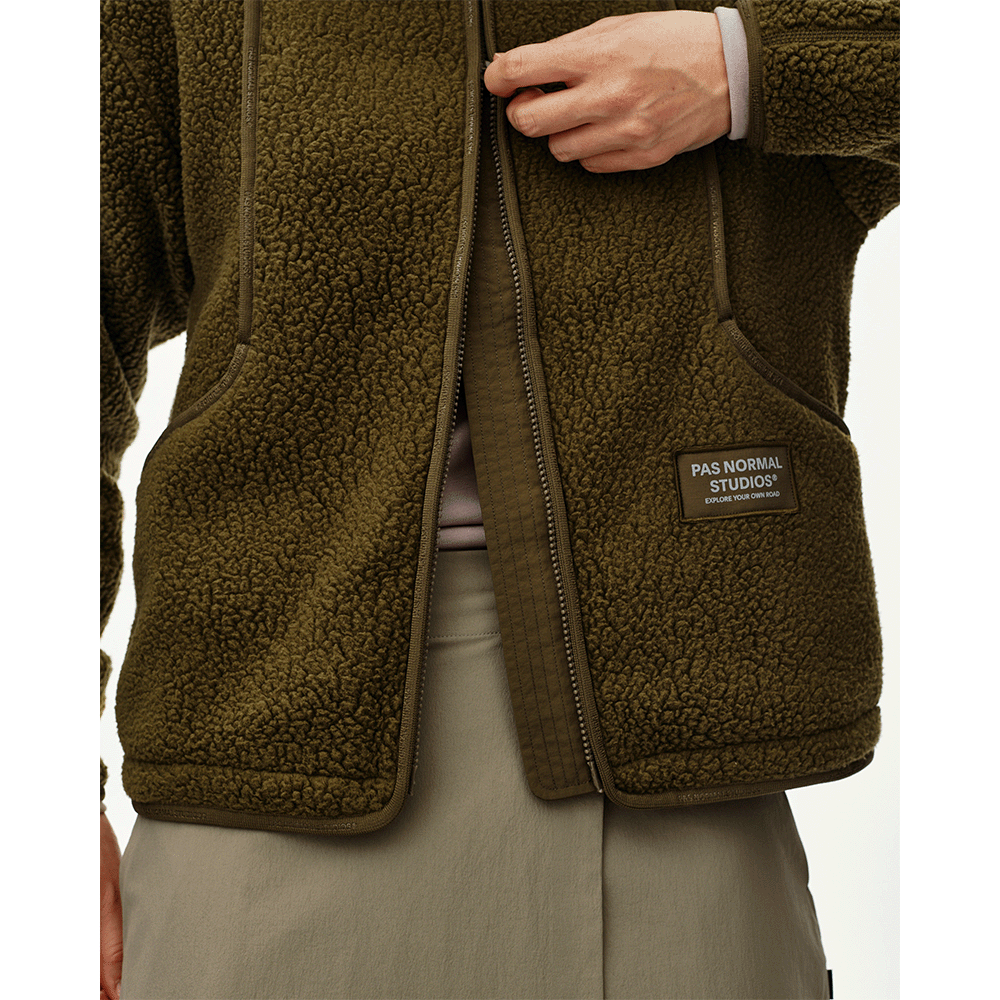 Pas Normal Studios Womens Off-Race Pile Fleece Jakke