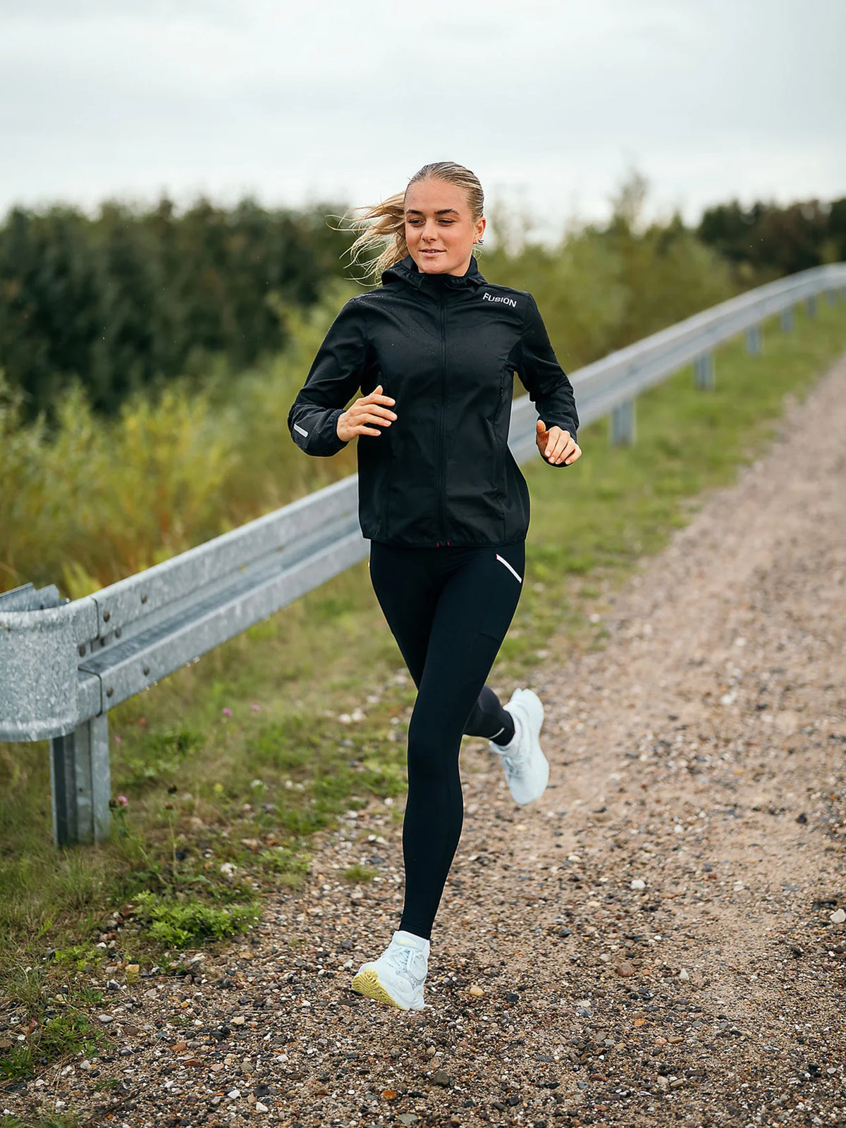 FUSION WOMENS TEMPO! TWO Løbejakke